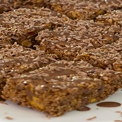 CADBURY GRANOLA BITES