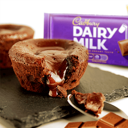 BÁNH LAVA CADBURY VỚI NỒI CHIÊN KHÔNG DẦU