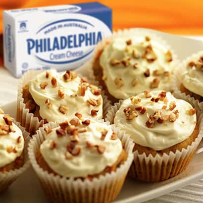 FLUFFY MINI CARROT CAKES