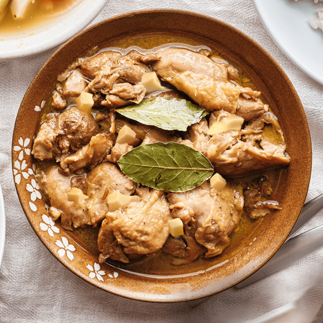 CREAMY GARLIC CHICKEN ADOBO