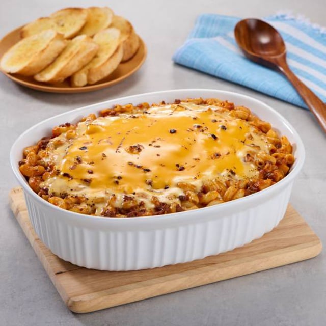 CHEESY BAKED MACARONI
