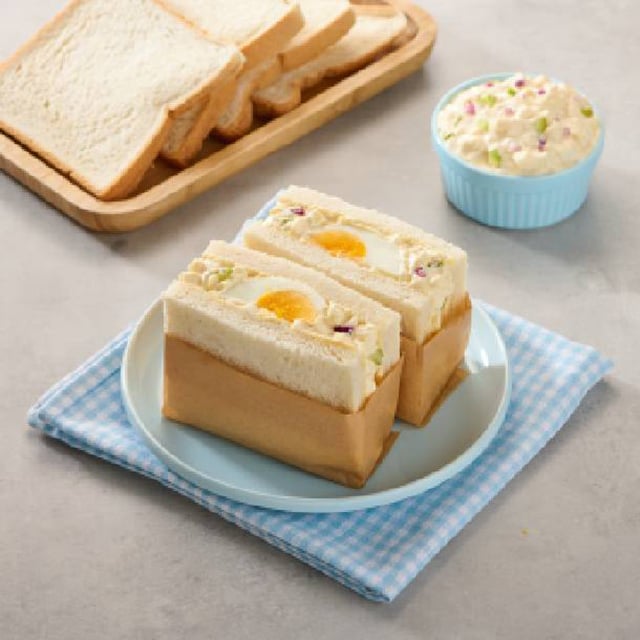 CREAMY MAYO EGG SALAD SANDWICH