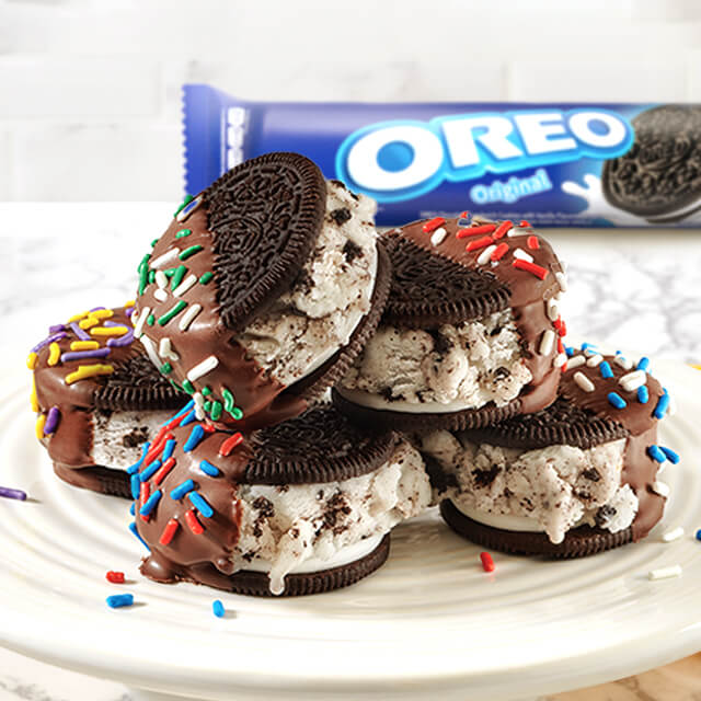 Oreo Ice Cream Sandwich Twist and Make